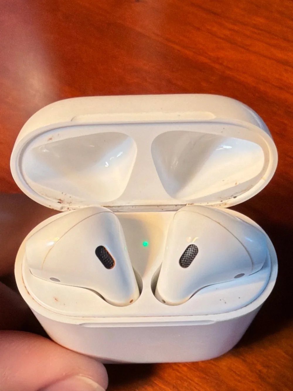 Apple AirPods 2 Model A2031 2nd Generation With 1602 Charging Case Tested